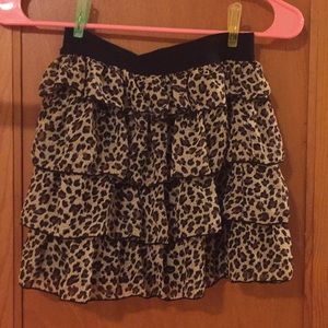 Ruffle leopard mini skirt